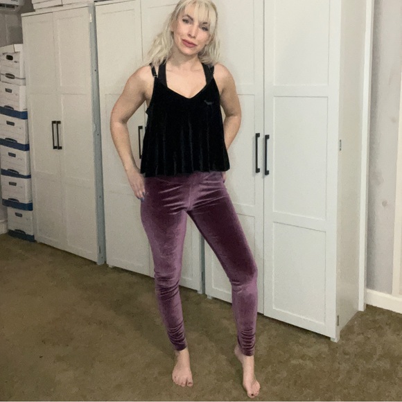 NWT Velvet Victoria Secret Leggings - Picture 2 of 4